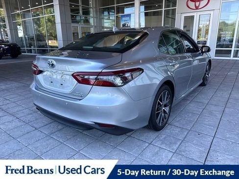 Used 2023 Toyota Camry XLE w/ Navigation Package FWD image 13