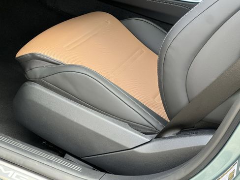 New 2026 Mercedes-Benz E 53 AMG e 4MATIC Sedan image 12