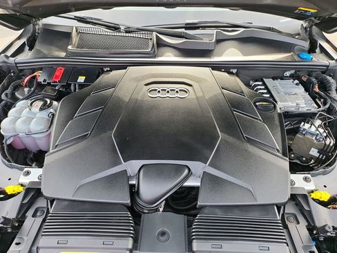 Used 2021 Audi Q7 3.0T Premium Plus w/ Premium Plus Package image 22