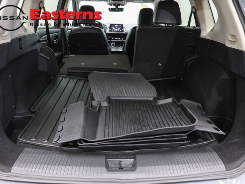 Used 2026 Nissan Rogue SV AWD/4WD image 9
