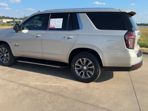Used 2022 Chevrolet Tahoe LT w/ LT Signature Plus Package RWD image 7