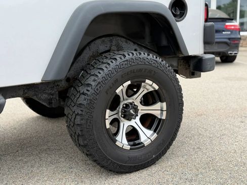 Used 2004 Jeep Wrangler 4WD image 36