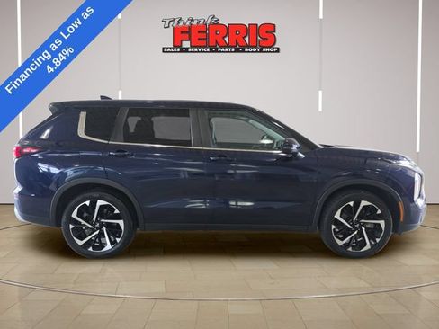 Used 2024 Mitsubishi Outlander SE AWD/4WD image 4