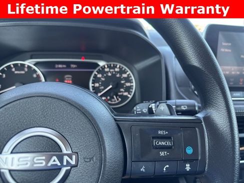 Used 2024 Nissan Rogue SV image 17