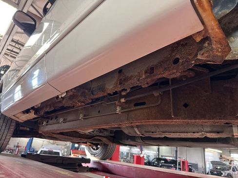 Used 2002 Ford Explorer XLS image 34