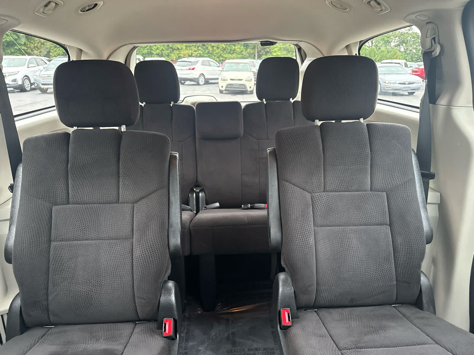 Used 2014 Dodge Grand Caravan SXT FWD image 15