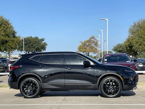 Used 2022 Chevrolet Blazer LT w/ LPO, Black Grille Bar Package FWD image 3