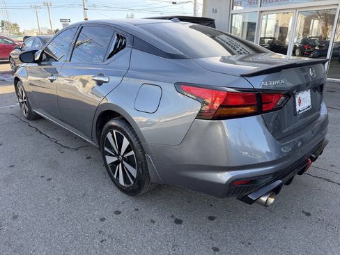 Used 2020 Nissan Altima 2.5 SV image 5