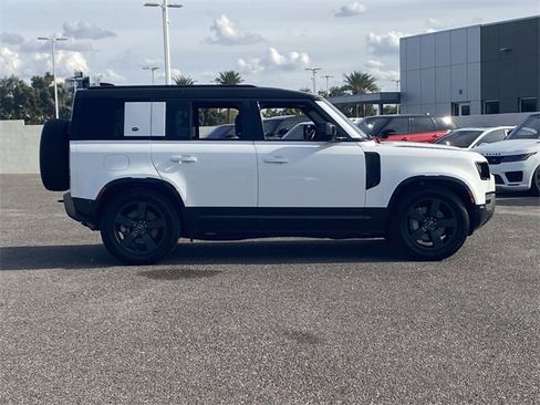 Used 2021 Land Rover Defender 110 X-Dynamic HSE image 27