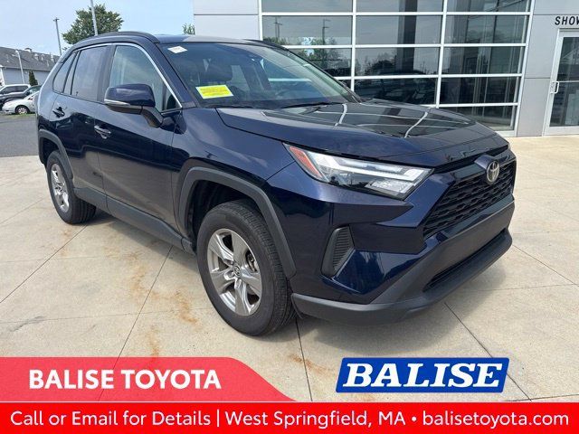 Used 2025 Toyota RAV4 XLE AWD/4WD image 1