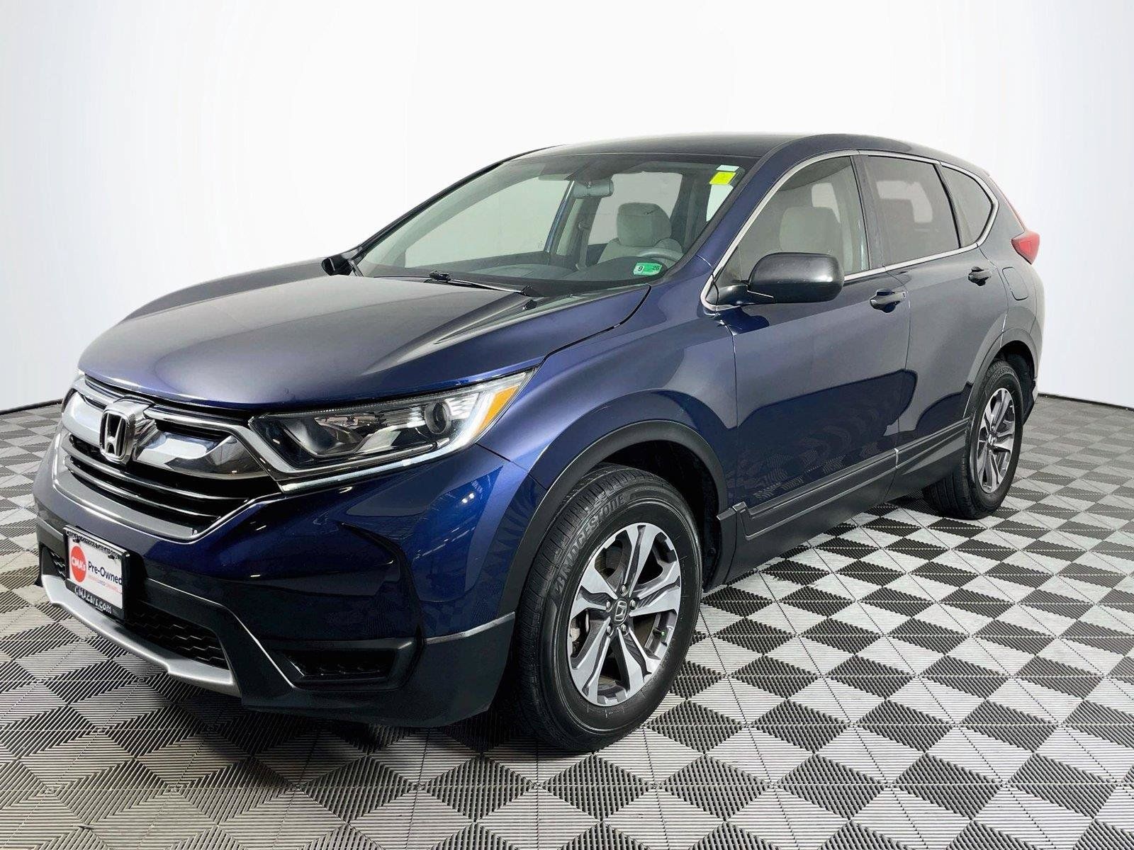 Used 2017 Honda CR-V LX image 3