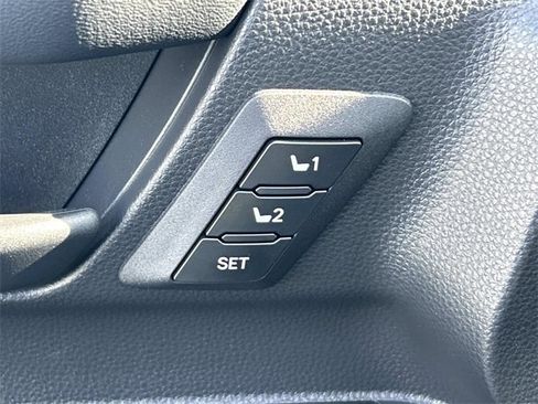 Used 2025 Toyota 4Runner Trailhunter image 25