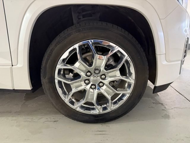 Used 2022 GMC Acadia Denali w/ Denali Ultimate Package AWD/4WD image 35