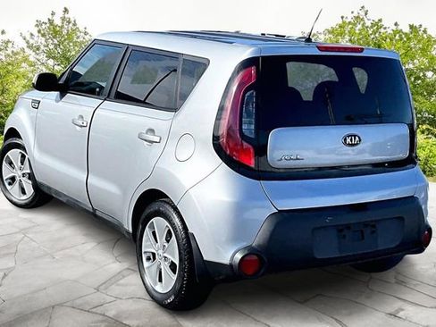 Used 2016 Kia Soul image 11