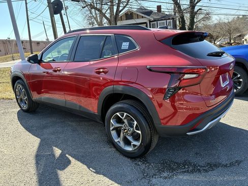New 2026 Chevrolet Trax LT w/ LT Convenience Package image 4