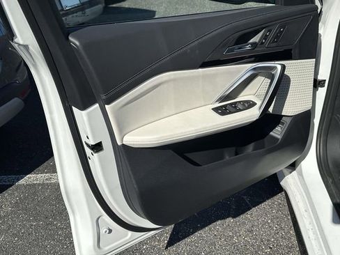 New 2026 BMW X1 xDrive28i image 13