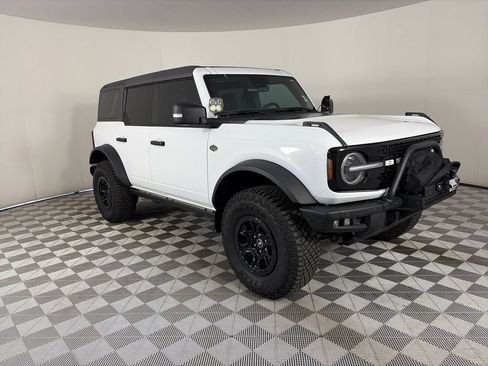 Used 2023 Ford Bronco Wildtrak AWD/4WD image 1