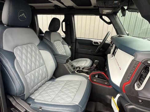 Used 2026 Ford Bronco Heritage Edition AWD/4WD image 36