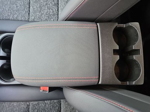 Used 2024 Chevrolet Colorado Z71 w/ Z71 Convenience Package 2 image 20