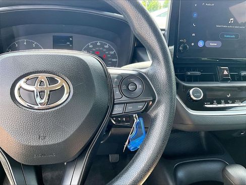 Used 2024 Toyota Corolla LE FWD image 23