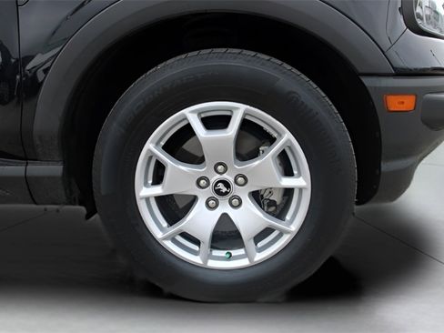 Used 2021 Ford Bronco Sport image 9