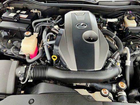 Used 2017 Lexus IS 200t w/ Navigation System Package RWD image 29