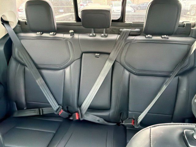 Used 2024 Ford Maverick Lariat w/ Black Appearance Package FWD image 19