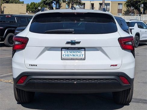 New 2026 Chevrolet Trax RS w/ Sunroof Package image 9