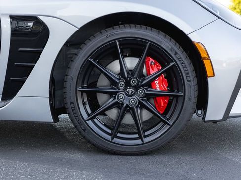 New 2026 Toyota GR86 Premium RWD image 4