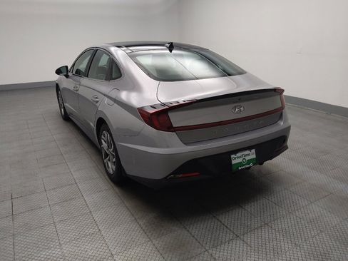 Used 2023 Hyundai Sonata SEL w/ Convenience Package FWD image 5