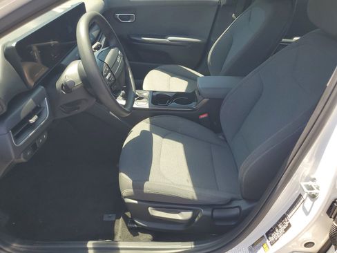 Used 2025 Kia K4 FWD image 5