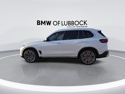 New 2026 BMW X5 xDrive40i w/ Executive Package image 5
