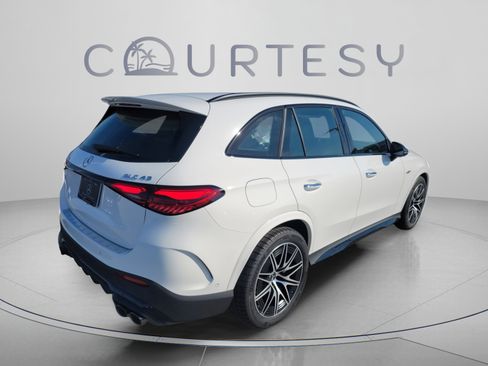 Used 2026 Mercedes-Benz GLC 43 AMG 4MATIC image 4