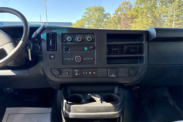 Used 2019 Chevrolet Express 2500 RWD image 13