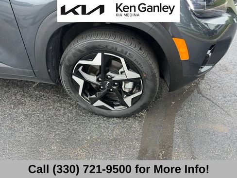 Used 2025 Kia Seltos S AWD/4WD image 22