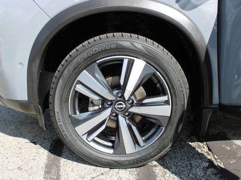 Certified 2023 Nissan Rogue SL w/ SL Premium Package AWD/4WD image 35