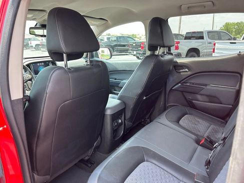 Used 2015 Chevrolet Colorado Z71 RWD image 34