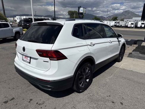 Used 2022 Volkswagen Tiguan SE AWD/4WD image 6