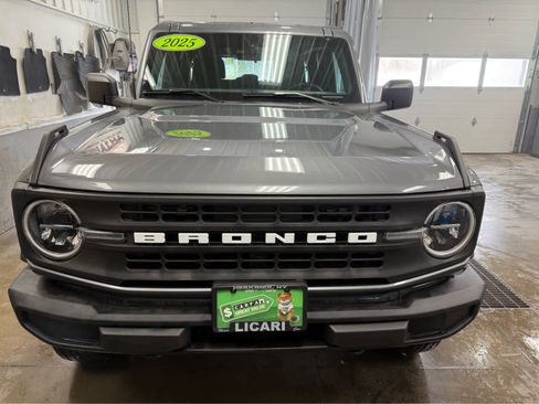 Used 2025 Ford Bronco Big Bend image 2