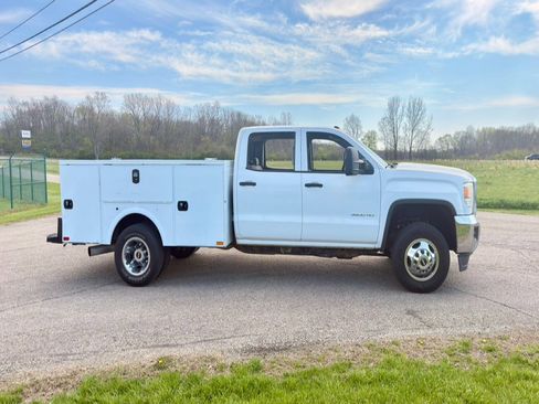 Used 2015 GMC Sierra 3500 2WD Crew Cab w/ Sierra Convenience Package image 6