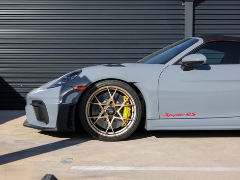 Certified 2025 Porsche 718 Boxster Spyder RS image 11