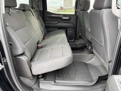 Used 2024 Chevrolet Silverado 1500 LT AWD/4WD image 19