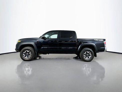 Certified 2021 Toyota Tacoma TRD Off-Road AWD/4WD image 4