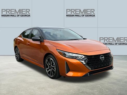 Certified 2025 Nissan Sentra SR w/ SR Premium Package FWD image 3
