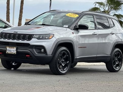 Certified 2023 Jeep Compass Trailhawk AWD/4WD image 8