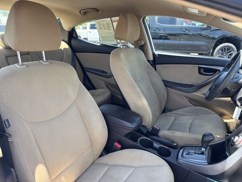 Used 2013 Hyundai Elantra GLS w/ Preferred Pkg FWD image 30