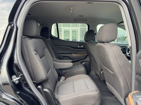 Used 2023 GMC Acadia SLE w/ Driver Convenience Package image 13