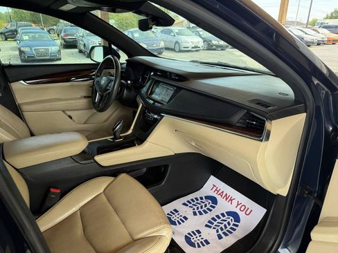 Used 2017 Cadillac XT5 Luxury w/ Driver Awareness Package FWD image 57