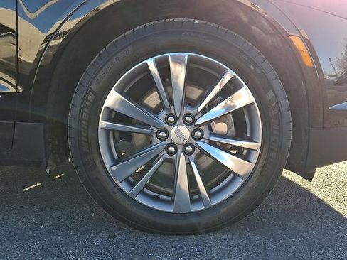 Used 2020 Cadillac XT5 Premium Luxury image 9