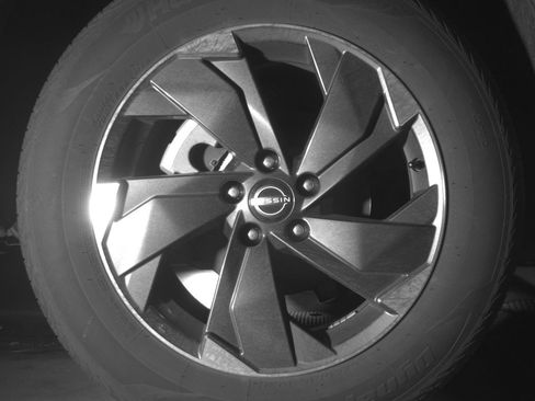 Used 2025 Nissan Rogue SV AWD/4WD image 14